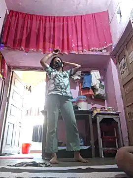 Snapshot of radha76448 chatting on 21, 2, 2026 radha76448 online show from 21, 2, 2026