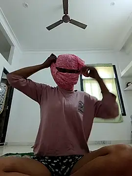 Snapshot of reena-sassy chatting on 20, 2, 2026 reena-sassy online show from 20, 2, 2026