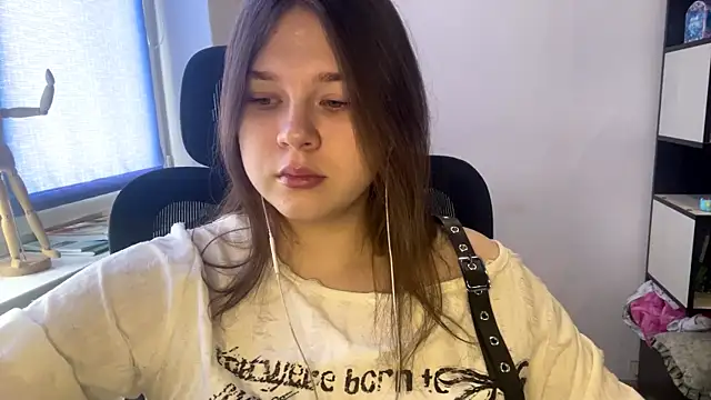 Snapshot of TomikoPfau chatting on 28, 2, 2026 TomikoPfau online show from 28, 2, 2026