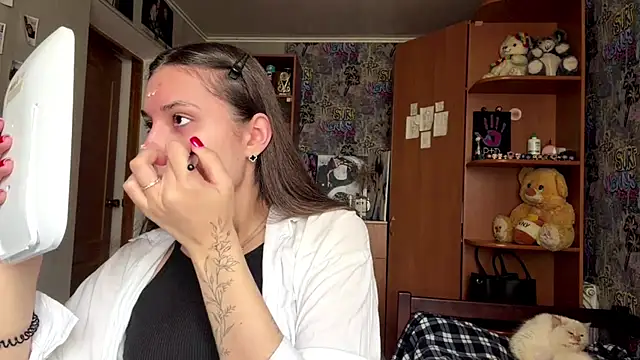 poly princess online show from 16, 4, 2026