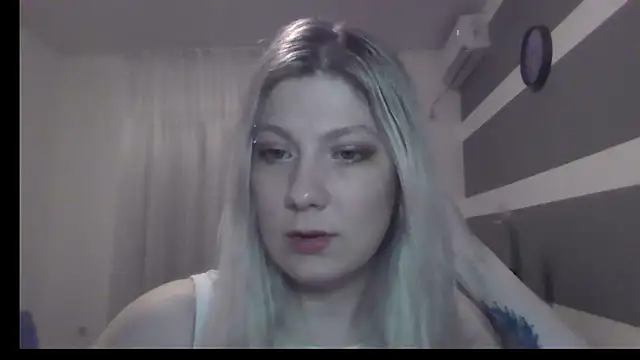 Foxy Bright online show from 14, 3, 2026