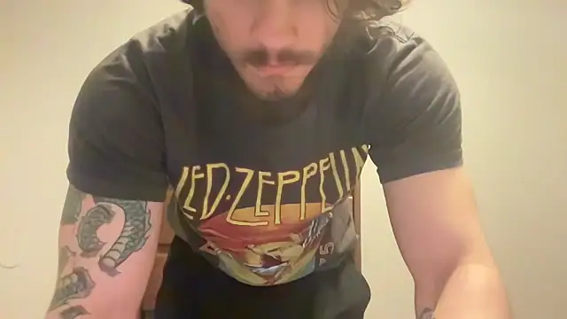 Snapshot of Marz1981zraM chatting on 1, 3, 2026 Marz1981zraM online show from 1, 3, 2026