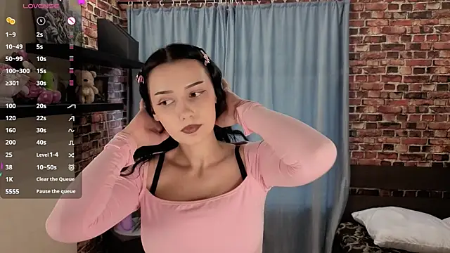 Six Seven7 online show from 10, 4, 2026