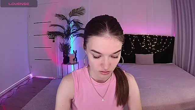 Snapshot of Ann_Wood chatting on 16, 5, 2026 Ann Wood online show from 16, 5, 2026
