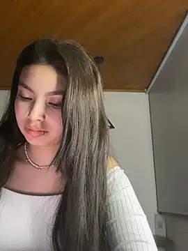 Mady Pink online show from 14, 4, 2026