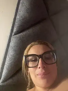 Alma Andrade online show from 17, 4, 2026