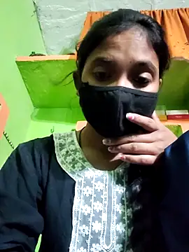 Snapshot of Cute_aroshi chatting on 5, 4, 2026 Cute aroshi online show from 5, 4, 2026