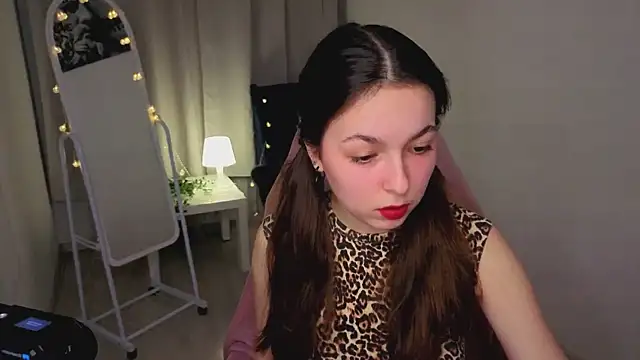 BellaThery online show from 1, 3, 2026