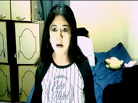 IndianPleasures21 online show from 30, 6, 2026