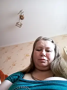 KiraStanton online show from 16, 3, 2026