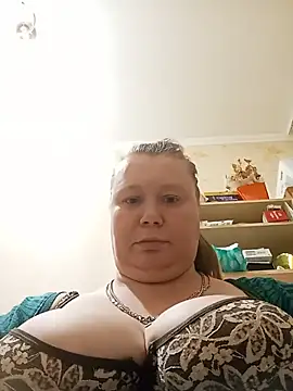 KiraStanton online show from 1, 6, 2026