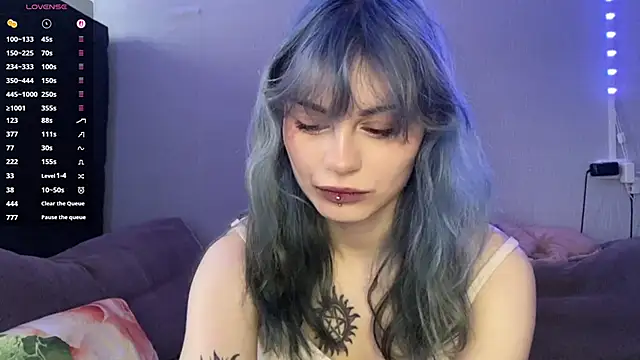 Emmibrilson online show from 12, 4, 2026