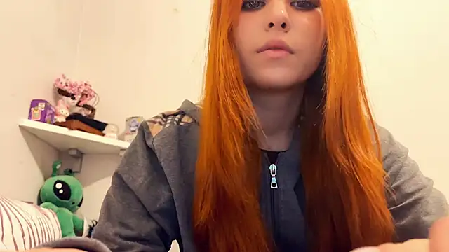 Snapshot of LolaBun chatting on 2, 3, 2026 LolaBun online show from 2, 3, 2026