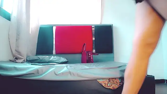 Abby White   online show from 29, 3, 2026