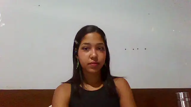 ShawntaOsornio online show from 26, 2, 2026