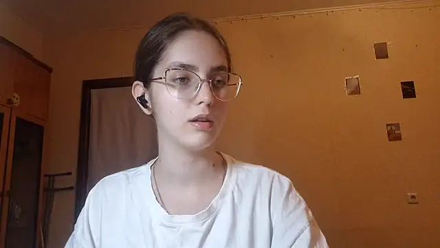 Katelemon online show from 6, 7, 2026