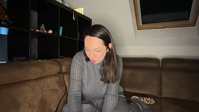 Roxy Vibe online show from 23, 2, 2026