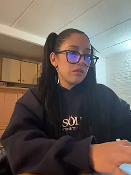 Snapshot of susi_chimm chatting on 1, 3, 2026 susi chimm online show from 1, 3, 2026