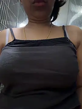 Snapshot of sessy_grl chatting on 28, 6, 2026 sessy grl online show from 28, 6, 2026