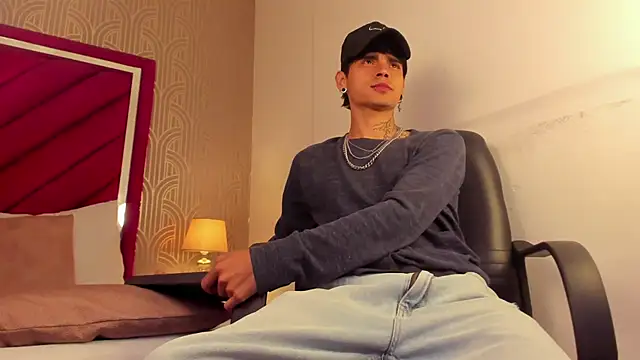 Snapshot of Dominic_Foxx chatting on 2, 3, 2026 Dominic Foxx online show from 2, 3, 2026