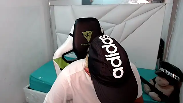 Street poemm  online show from 1, 3, 2026