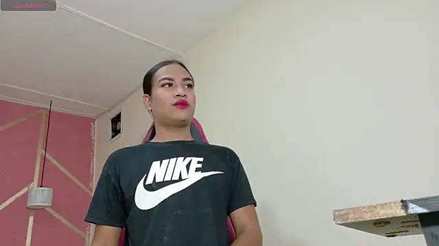 Snapshot of cristal-49 chatting on 2, 3, 2026 cristal-49 online show from 2, 3, 2026