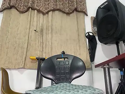 enimanocturno online show from 9, 4, 2026