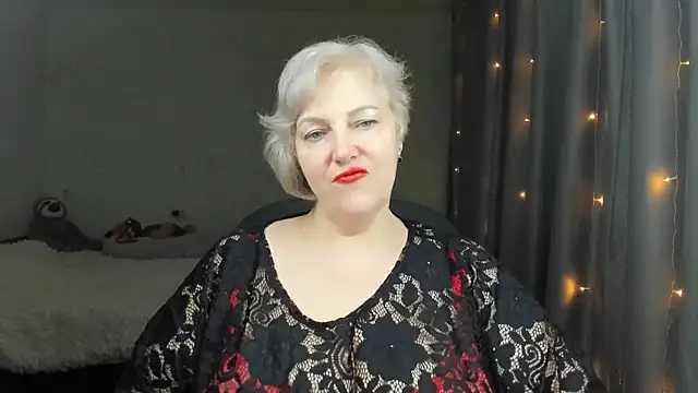 Mary-Leee online show from 13, 4, 2026