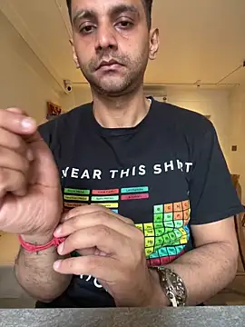 online4u08 online show from 9, 4, 2026