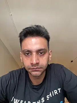 online4u08 online show from 9, 4, 2026