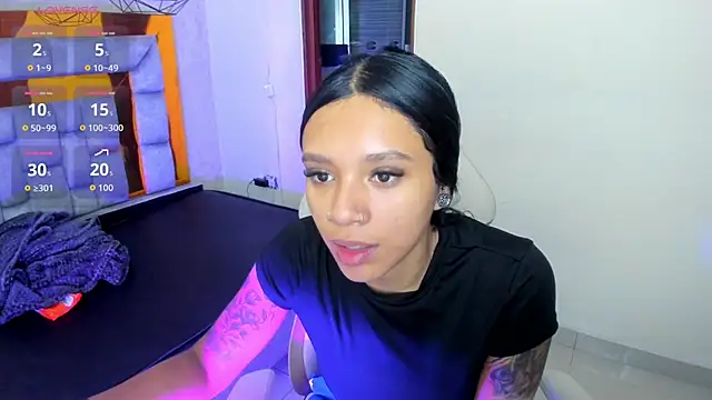 miiaboss  online show from 15, 4, 2026