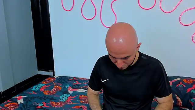 Snapshot of Cintya_n_Roger chatting on 28, 2, 2026 Cintya n Roger online show from 28, 2, 2026