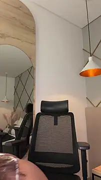 Snapshot of AnnyVega__ chatting on 10, 5, 2026 AnnyVega online show from 10, 5, 2026
