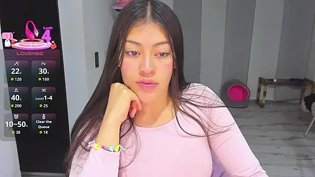 Snapshot of LovelyLoren333 chatting on 27, 2, 2026 LovelyLoren333 online show from 27, 2, 2026