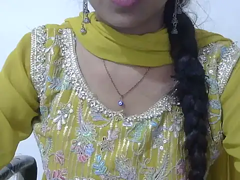 cute momo love online show from 28, 5, 2026