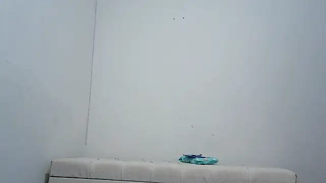 Couplesweethot online show from 10, 4, 2026