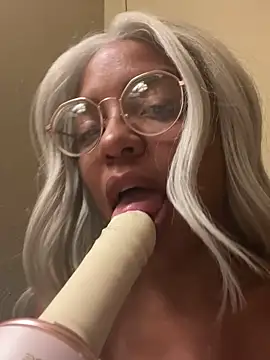 princessandthefootjob online show from 25, 4, 2026
