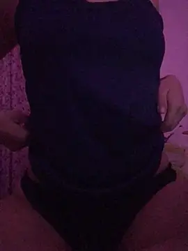 eemilyy22 online show from 25, 2, 2026