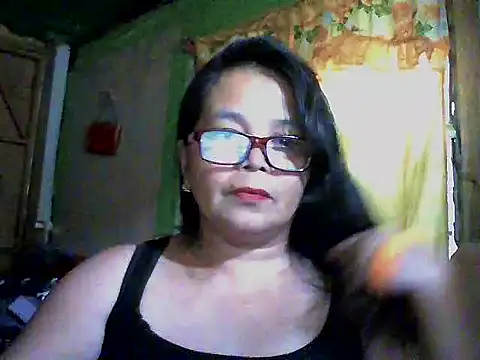 Flowerblossom123 online show from 5, 4, 2026