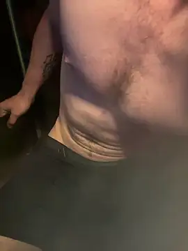 Aarondeweese27 online show from 26, 5, 2026