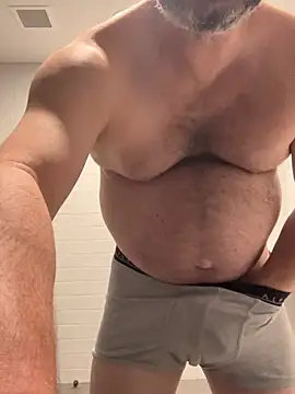 Snapshot of chubbylittlesecret chatting on 16, 4, 2026 chubbylittlesecret online show from 16, 4, 2026