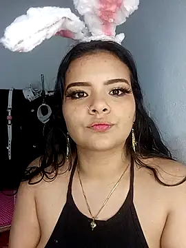 Emily Rouse23 online show from 16, 4, 2026