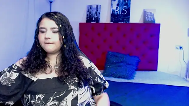 Emma Roberts 2 online show from 24, 2, 2026