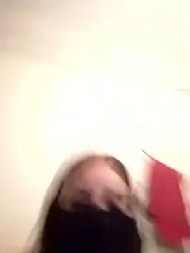 Snapshot of madleen_Mm chatting on 24, 2, 2026 madleen Mm online show from 24, 2, 2026