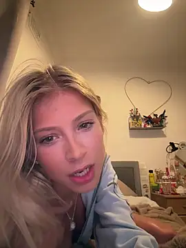 Snapshot of maisco19 chatting on 25, 2, 2026 maisco19 online show from 25, 2, 2026