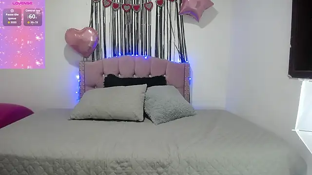 Snapshot of samantha_pym chatting on 27, 2, 2026 samantha pym online show from 27, 2, 2026