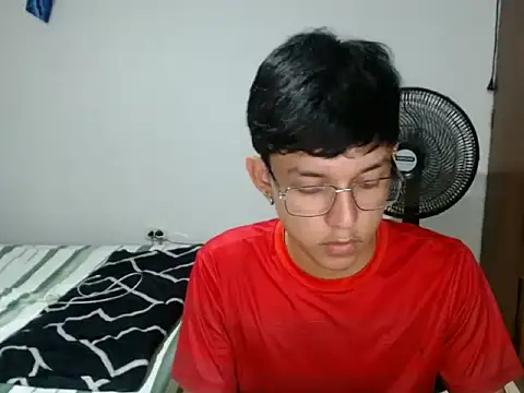 cute jisus online show from 3, 3, 2026