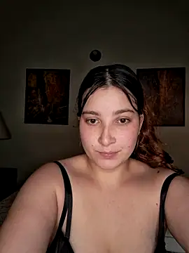 Estelle Noir online show from 11, 6, 2026