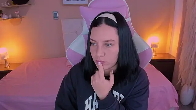 Dollhell online show from 21, 3, 2026