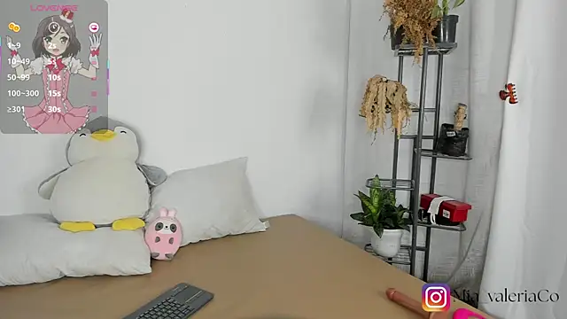 Mia-Valeria- online show from 11, 6, 2026